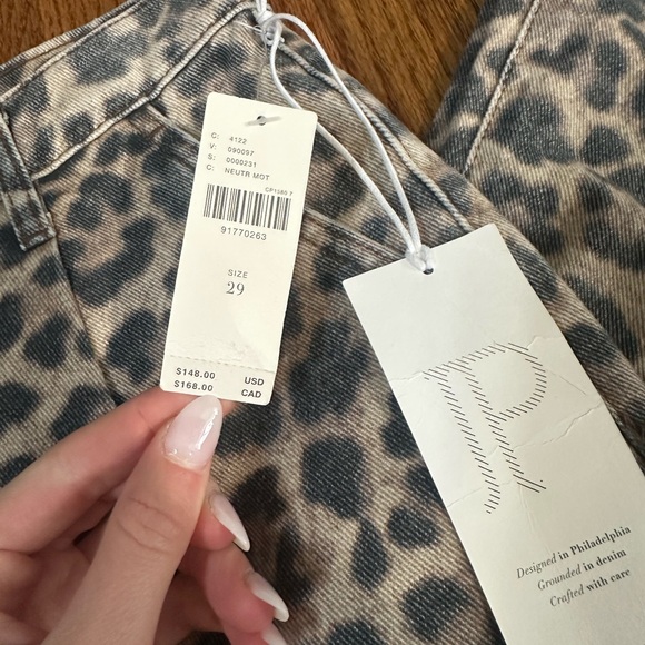 Anthropologie Leopard Print Wide Leg Jeans in Beige and Gray - Picture 2 of 2